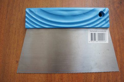 Шпатель зубчатый А 2 для нанесения клея под ПВХ покрытия в интернет-магазине ООО "А Стиль"